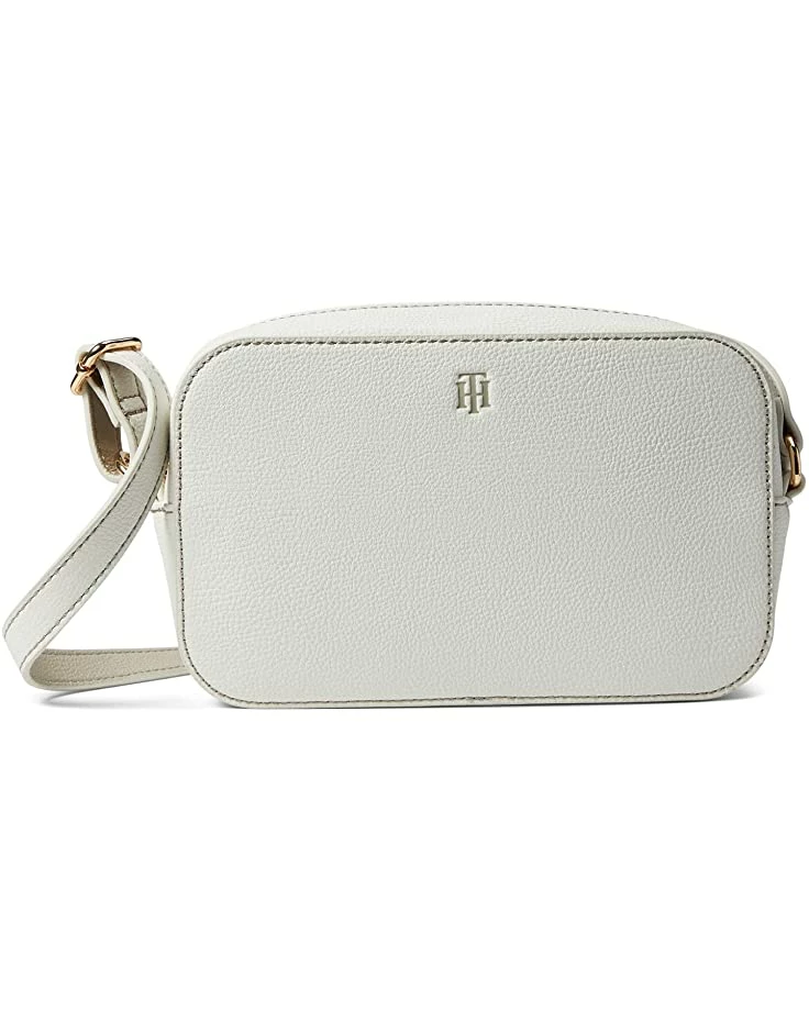 New ❤️ Tommy Hilfiger Handbags Lynn II Camera Crossbody Pebble PVC 💯 1 New ❤️ Tommy Hilfiger Handbags Lynn II Camera Crossbody Pebble PVC 💯