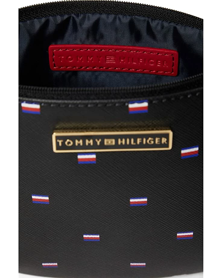 Cheapest ✨ Tommy Hilfiger Handbags Irene II Half-Moon Wristlet Corporate Critter Texture PVC ✨ 3 Cheapest ✨ Tommy Hilfiger Handbags Irene II Half-Moon Wristlet Corporate Critter Texture PVC ✨ - Image 3